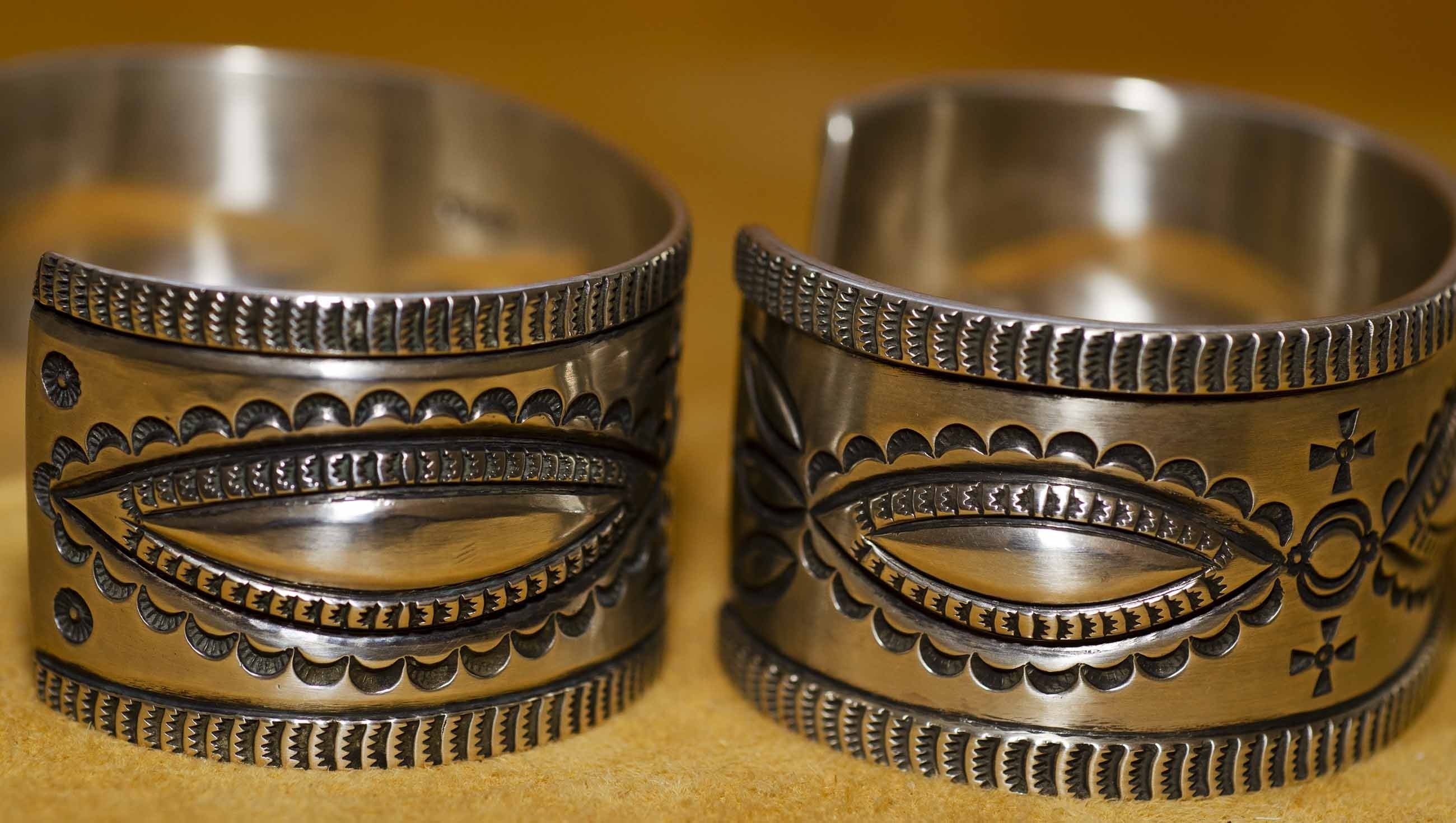 Thomas Curtis Vintage Native American Bracelet